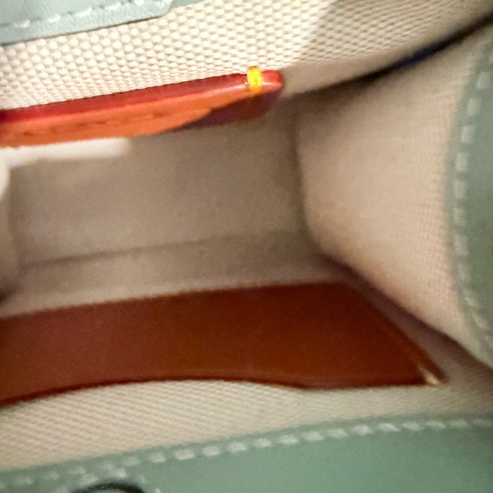 Coach Mini Teal Glovetanned
Leather Tote/Crossbody NWOT, never used - Picture 4 of 10